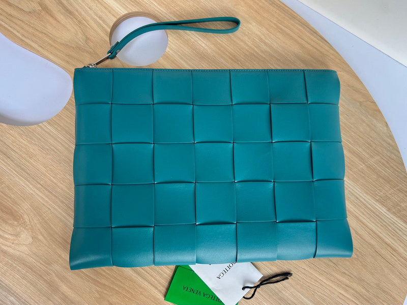 Luxurious-Totes - BV Bags - 2057