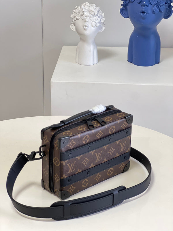LOV - Luxurious Totes - 1797