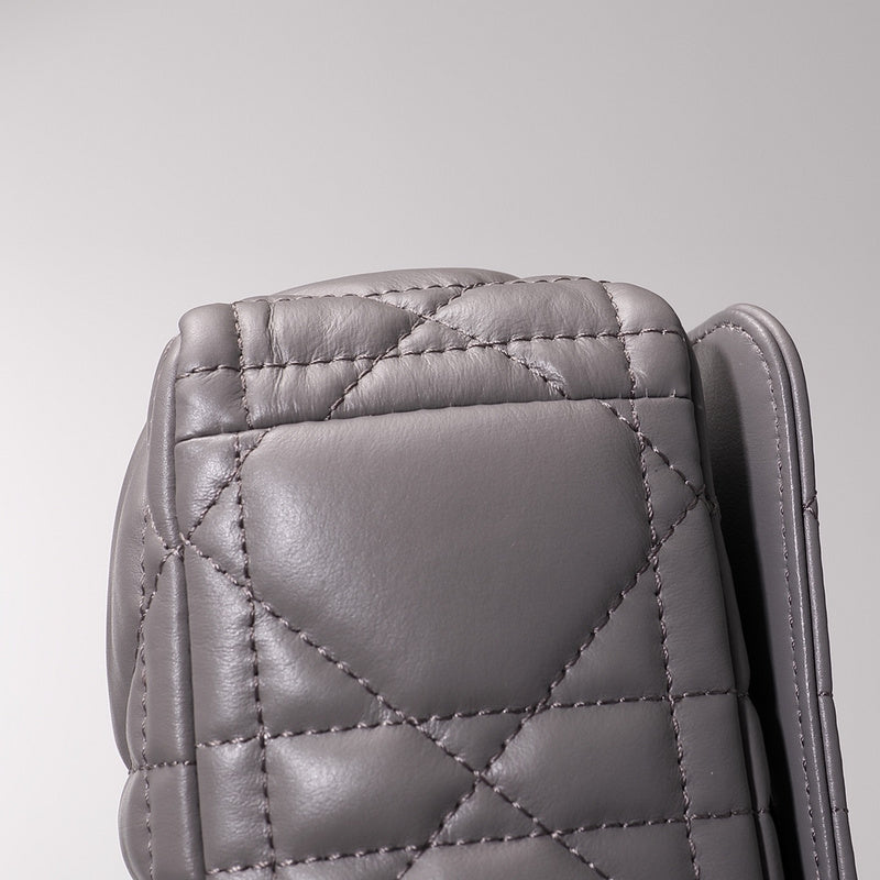 Luxurious Totes - Latest - 6287