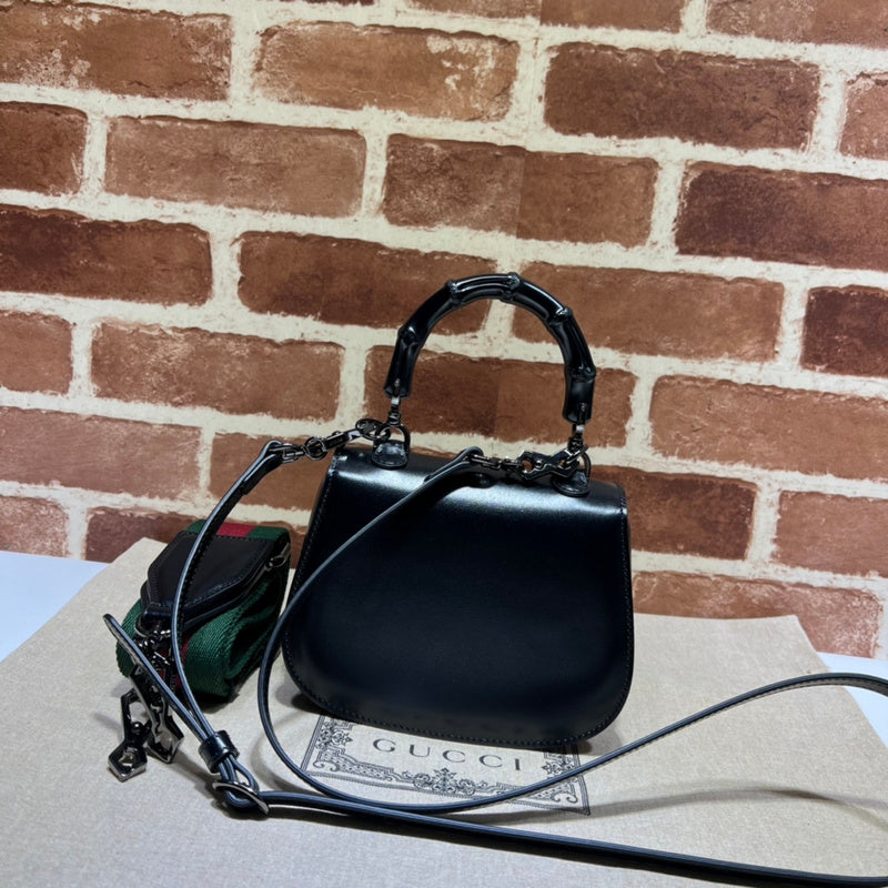 GUI - Luxurious Totes - 083