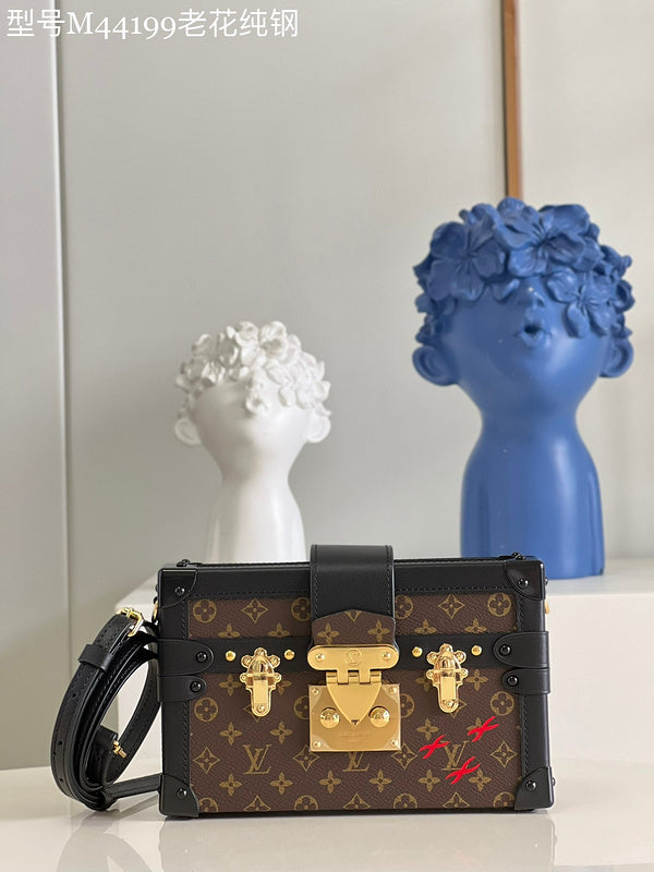 LOV - Luxurious Totes - 1665