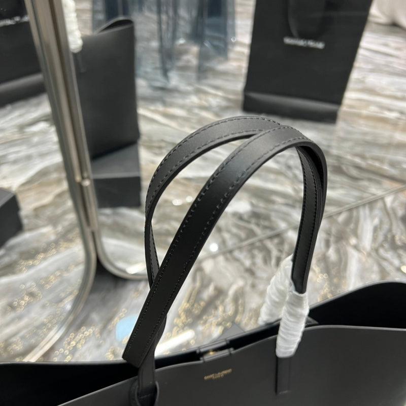 Luxurious Totes - Latest - 8241