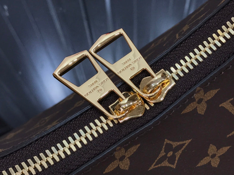 LOV - Luxurious Totes - 2425