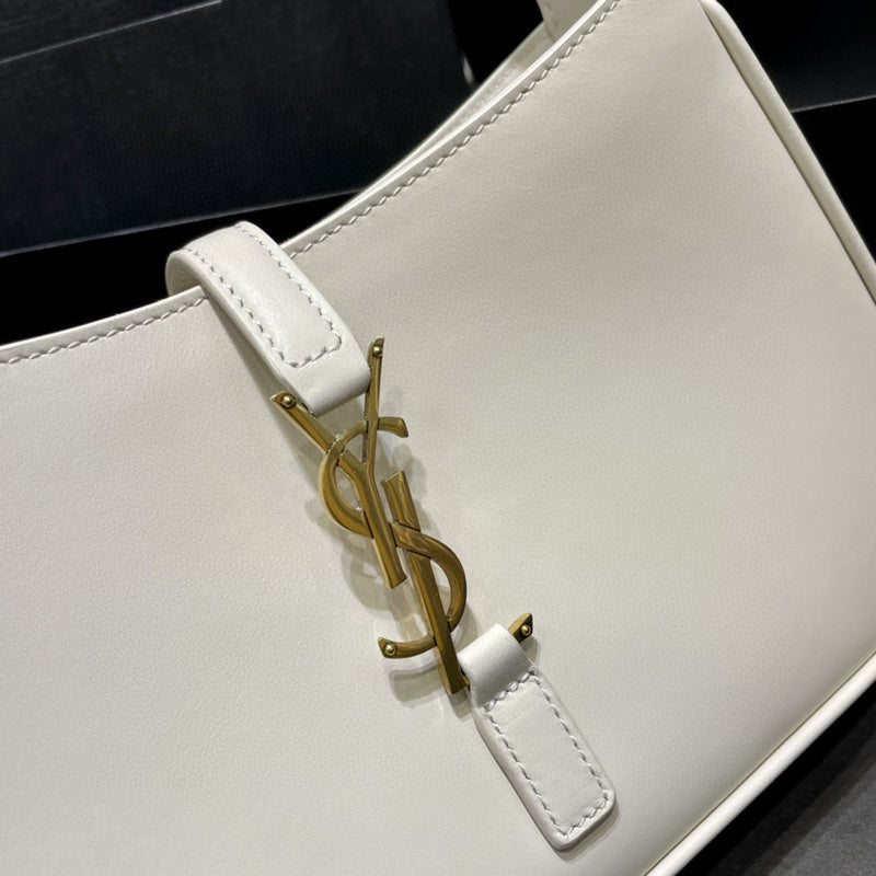 Luxurious Totes - Latest - 8831