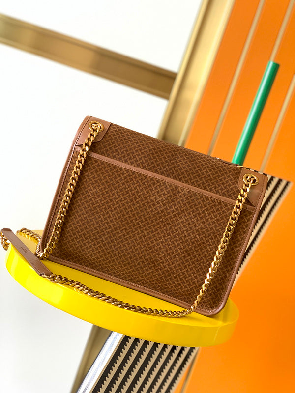 Luxurious Totes - Latest - 8620