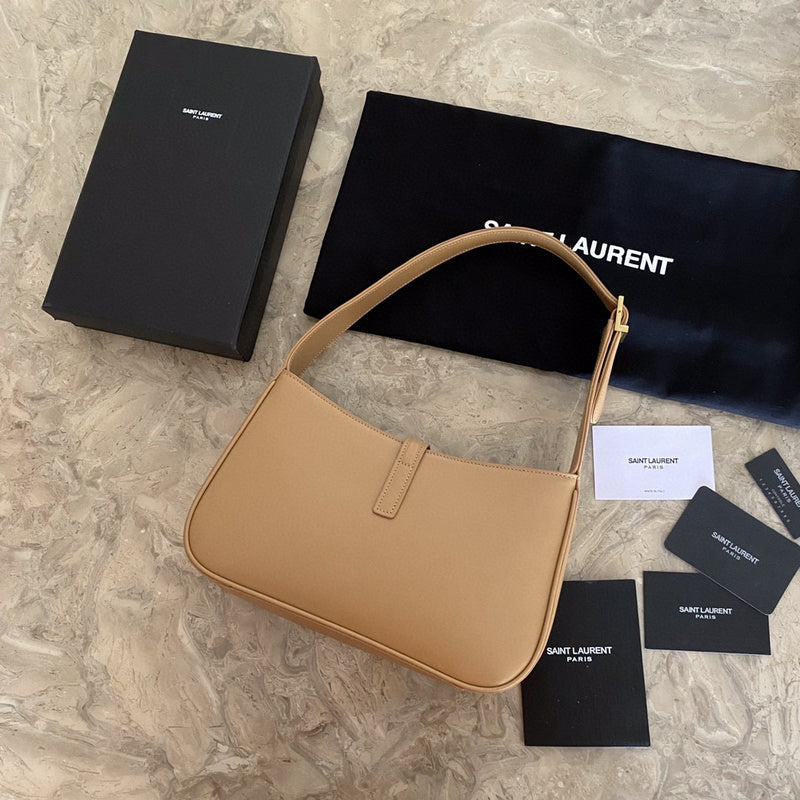 Luxurious Totes - Latest - 8783