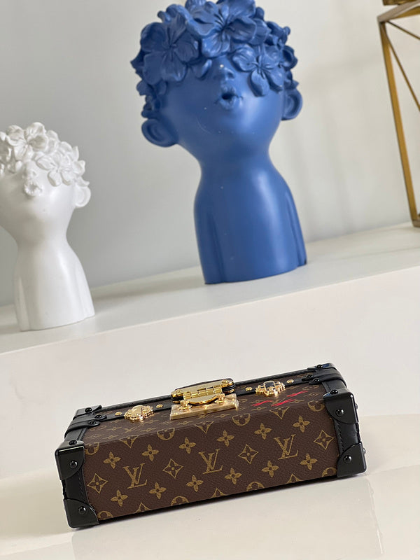 LOV - Luxurious Totes - 1665