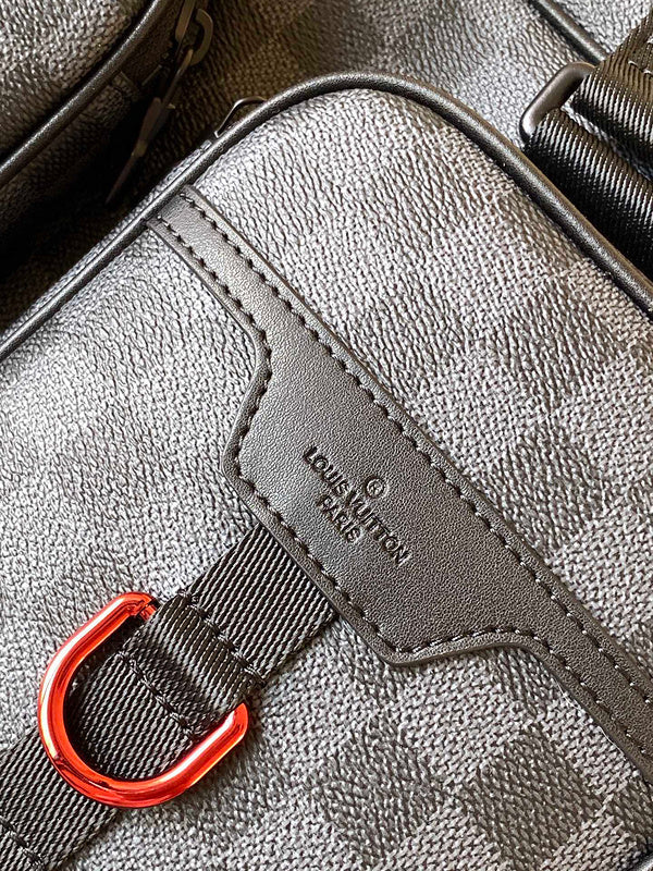 LOV - Luxurious Totes - 1676