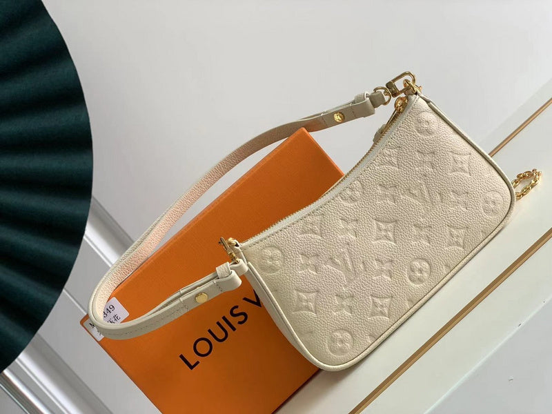 LOV - Luxurious Totes - 1913