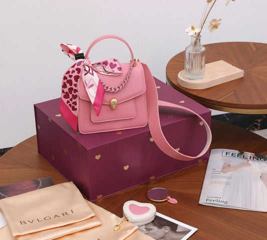 Luxurious-Totes - BVLGA Bags - 402