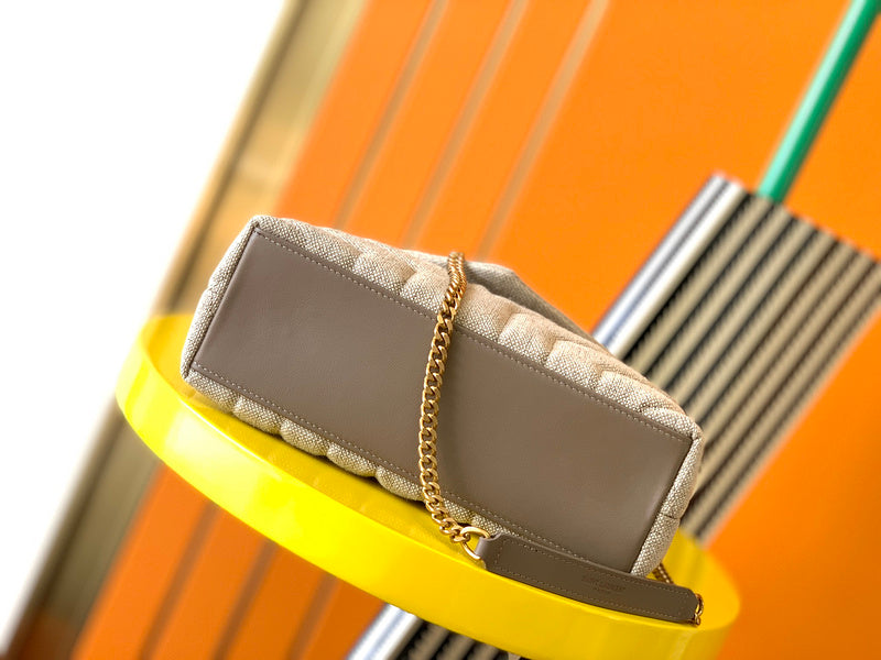 Luxurious Totes - Latest - 8609