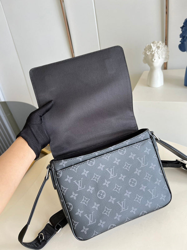 LOV - Luxurious Totes - 1205