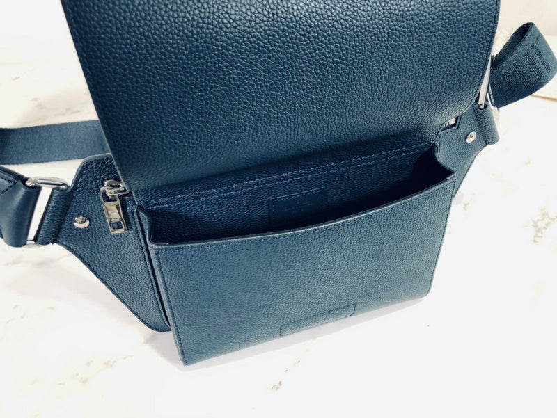 LOV - Luxurious Totes - 869