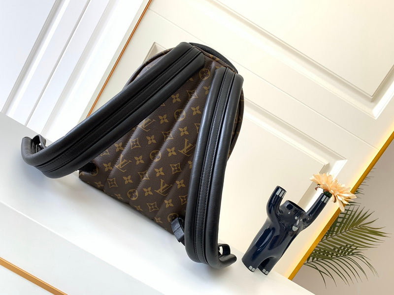 LOV - Luxurious Totes - 213