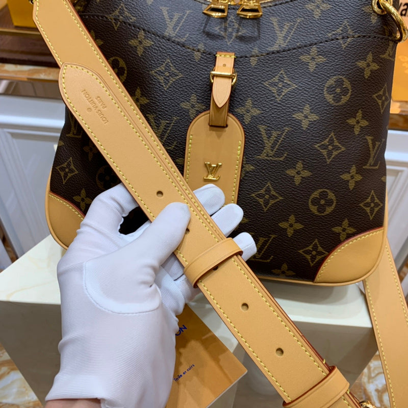 Luxurious Totes - Latest - 1627
