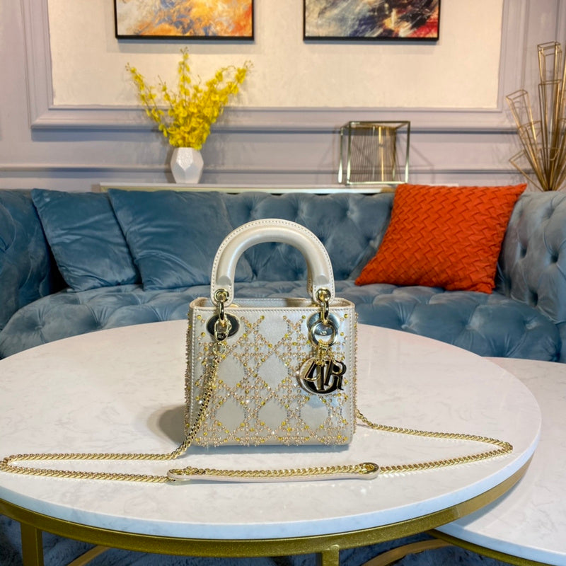 Luxurious Totes - Latest - 6330