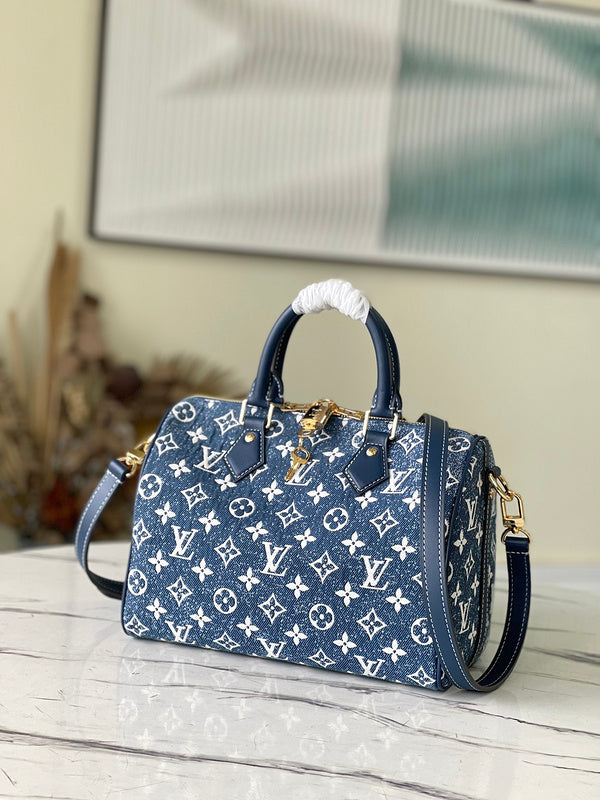 LOV - Luxurious Totes - 1891