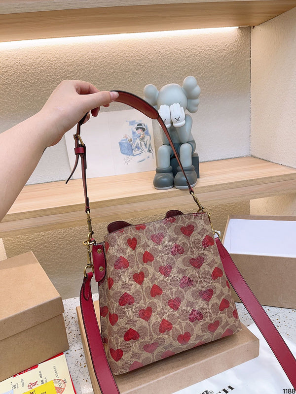 Luxurious Totes - CCH2 Bags - 101