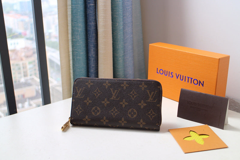 Luxurious Totes - Latest - 1112