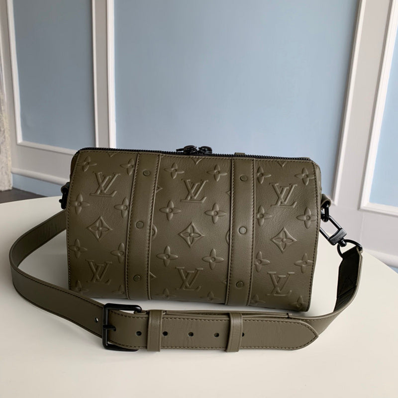 LOV - Luxurious Totes - 2378