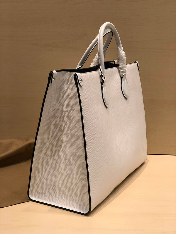 LOV - Luxurious Totes - 2633