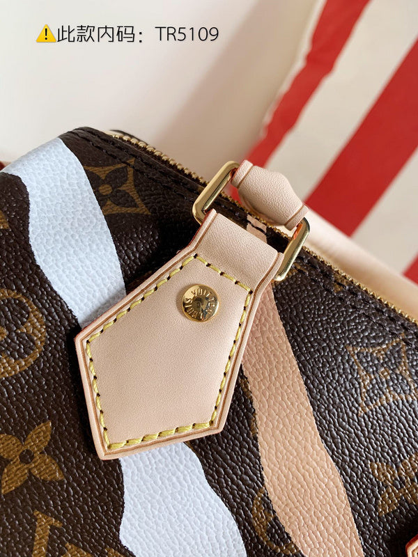 Luxurious Totes - Latest - 9715