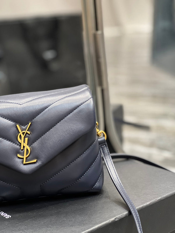 Luxurious Totes - Latest - 8039