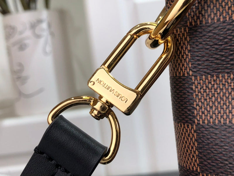 LOV - Luxurious Totes - 781