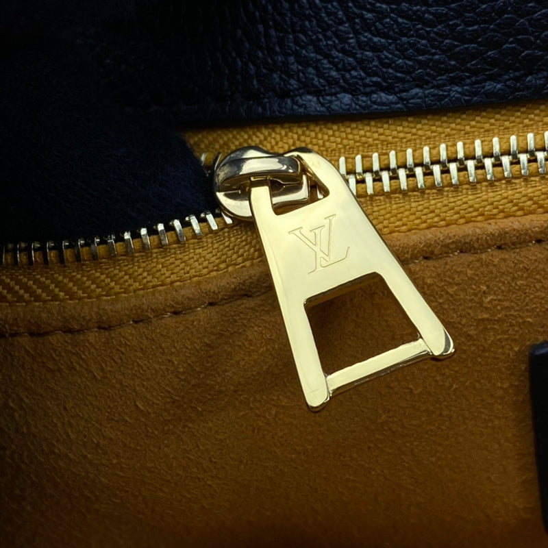 LOV - Luxurious Totes - 2562