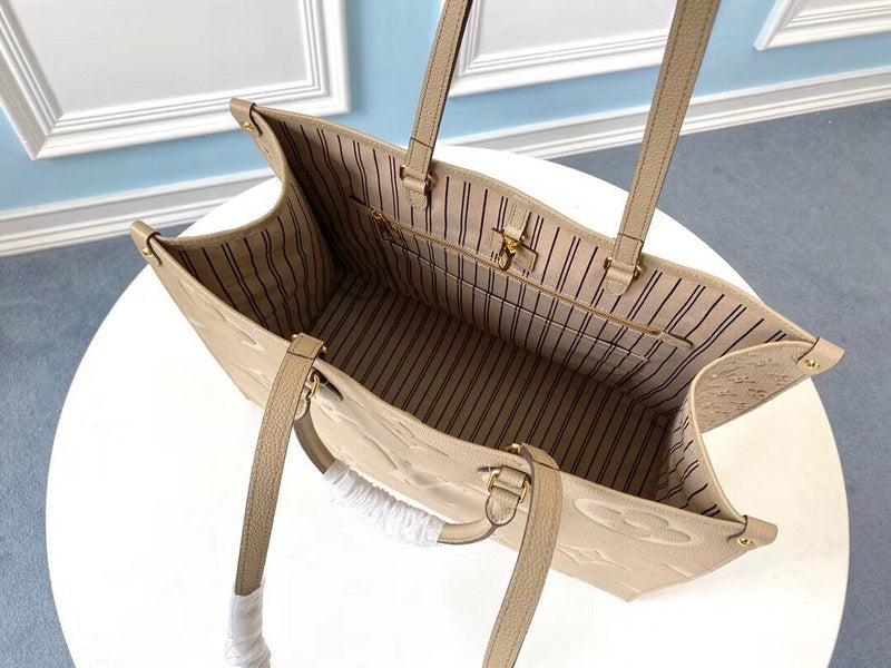 LOV - Luxurious Totes - 2664