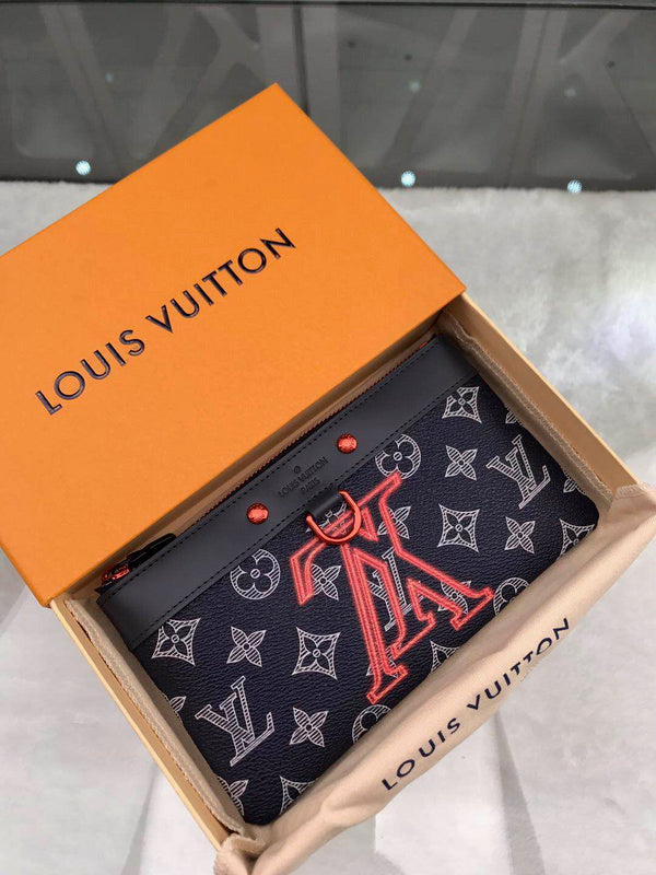 LOV - Luxurious Totes - 2303