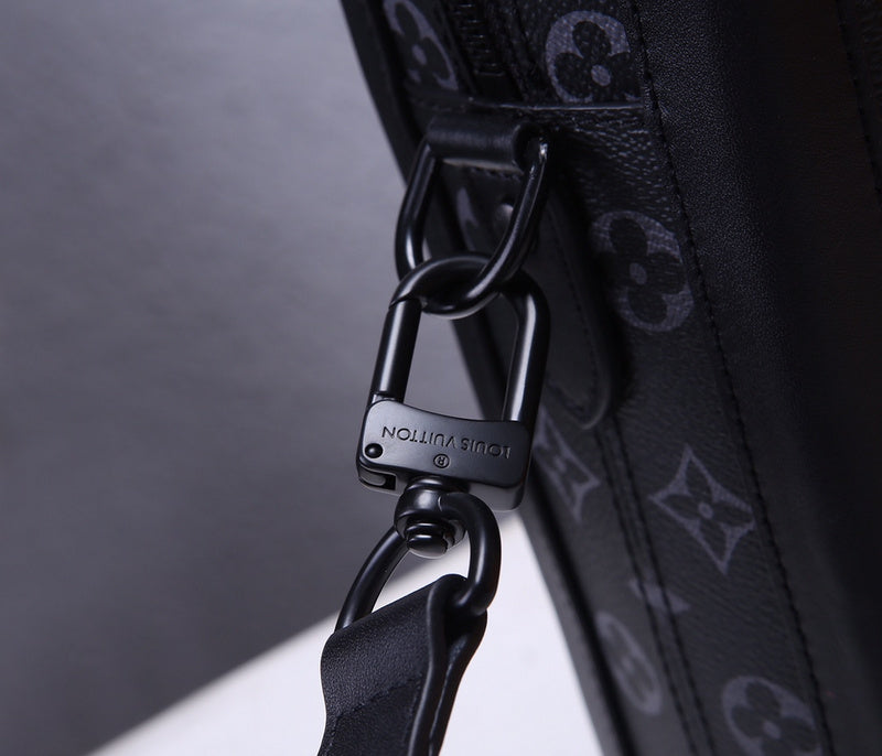 LOV - Luxurious Totes - 2535