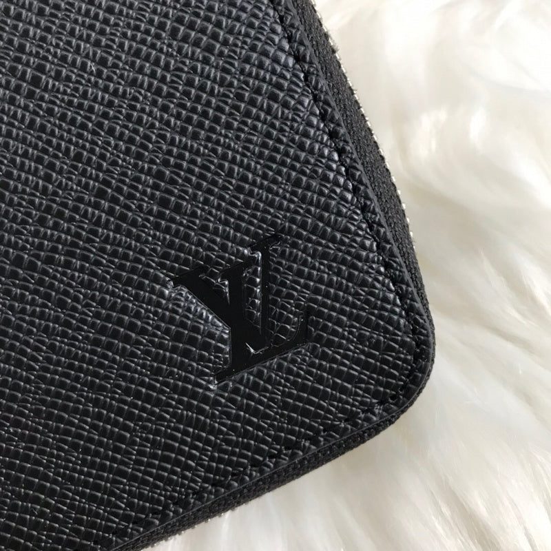 Luxurious Totes - Latest - 940