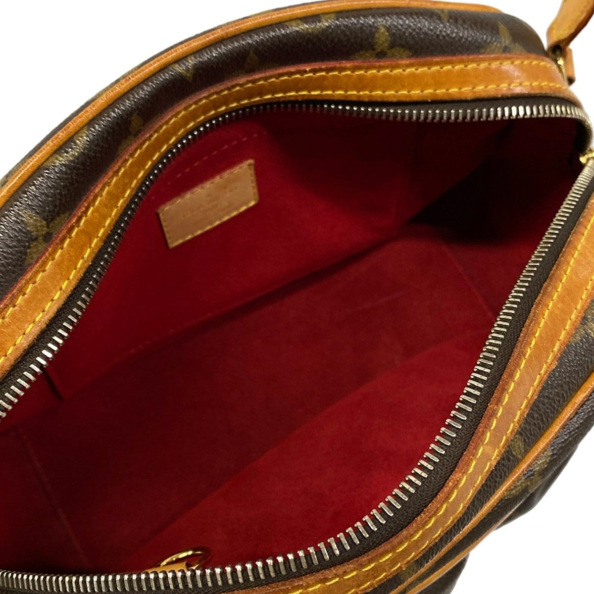Louis Vuitton Handbag Monogram Clara