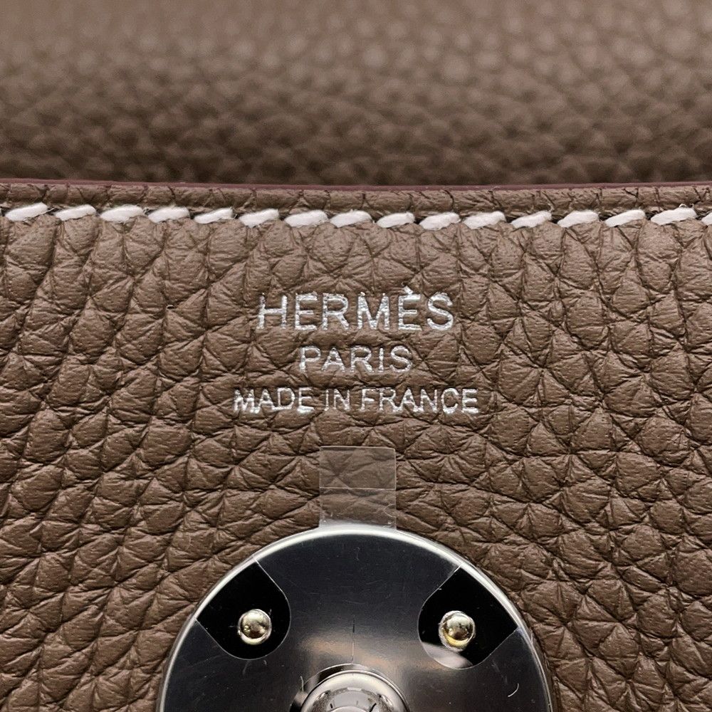 Hermes Lindy 26 Etoupe Silver Taurillon Clemence 2-Way Handbag