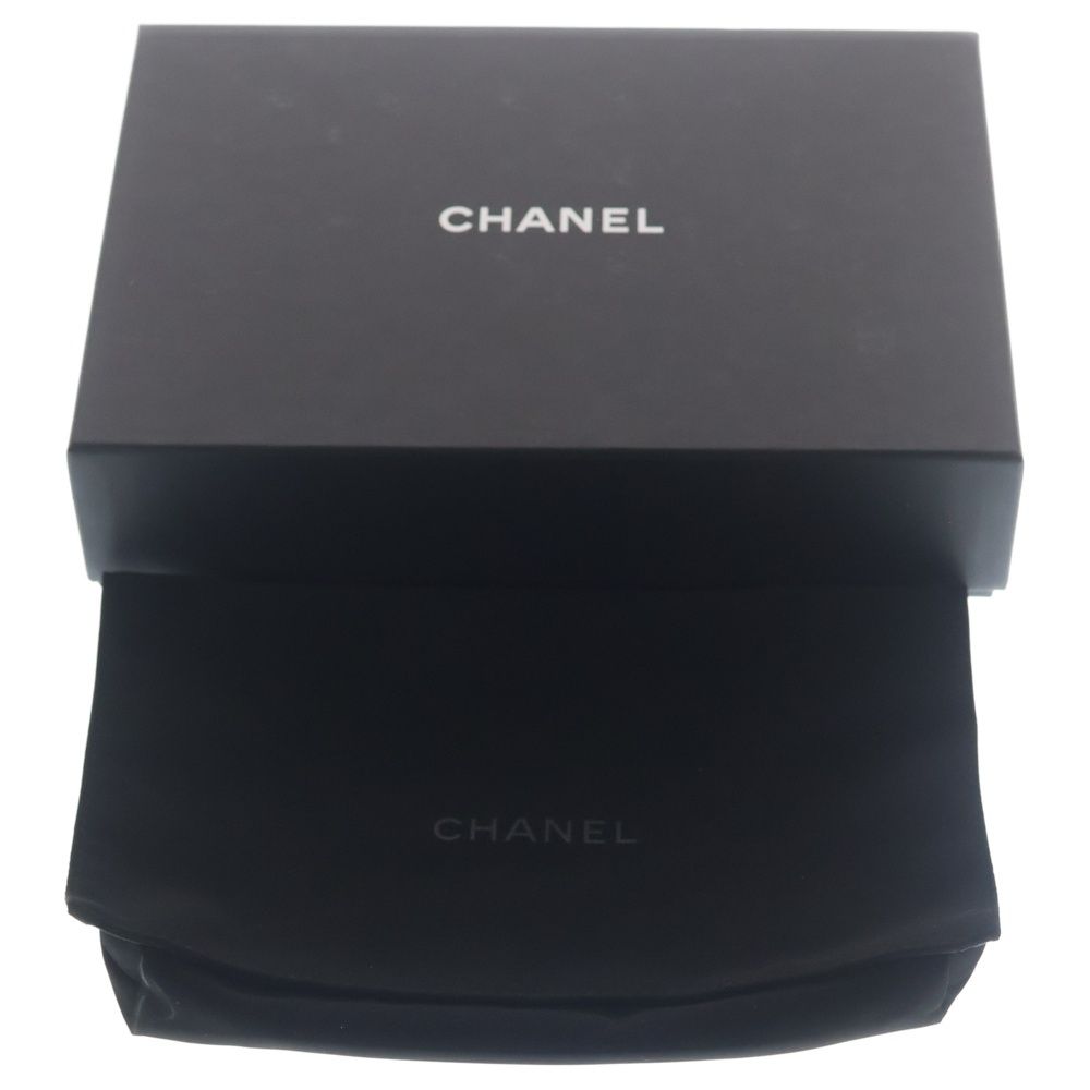 Chanel Quilted Chain Wallet Caviar Leather Shoulder Bag Gold Black Plate
