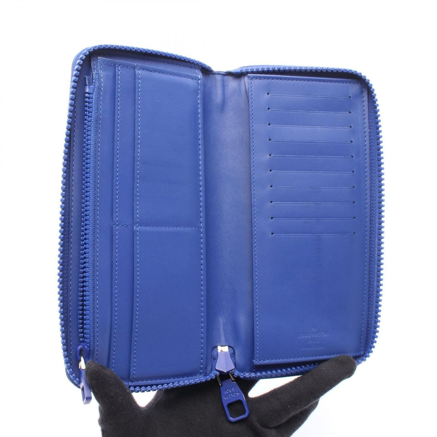 Louis Vuitton Round Wallet Zippy Vertical Monogram Taurillon Blue Leather