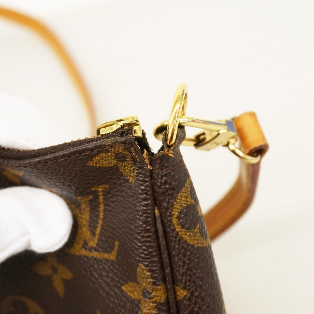 Louis Vuitton Pouch Monogram Pochette Brown