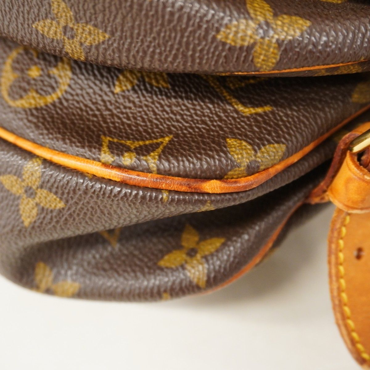 Louis Vuitton Shoulder Bag Monogram Saumur 30 Brown
