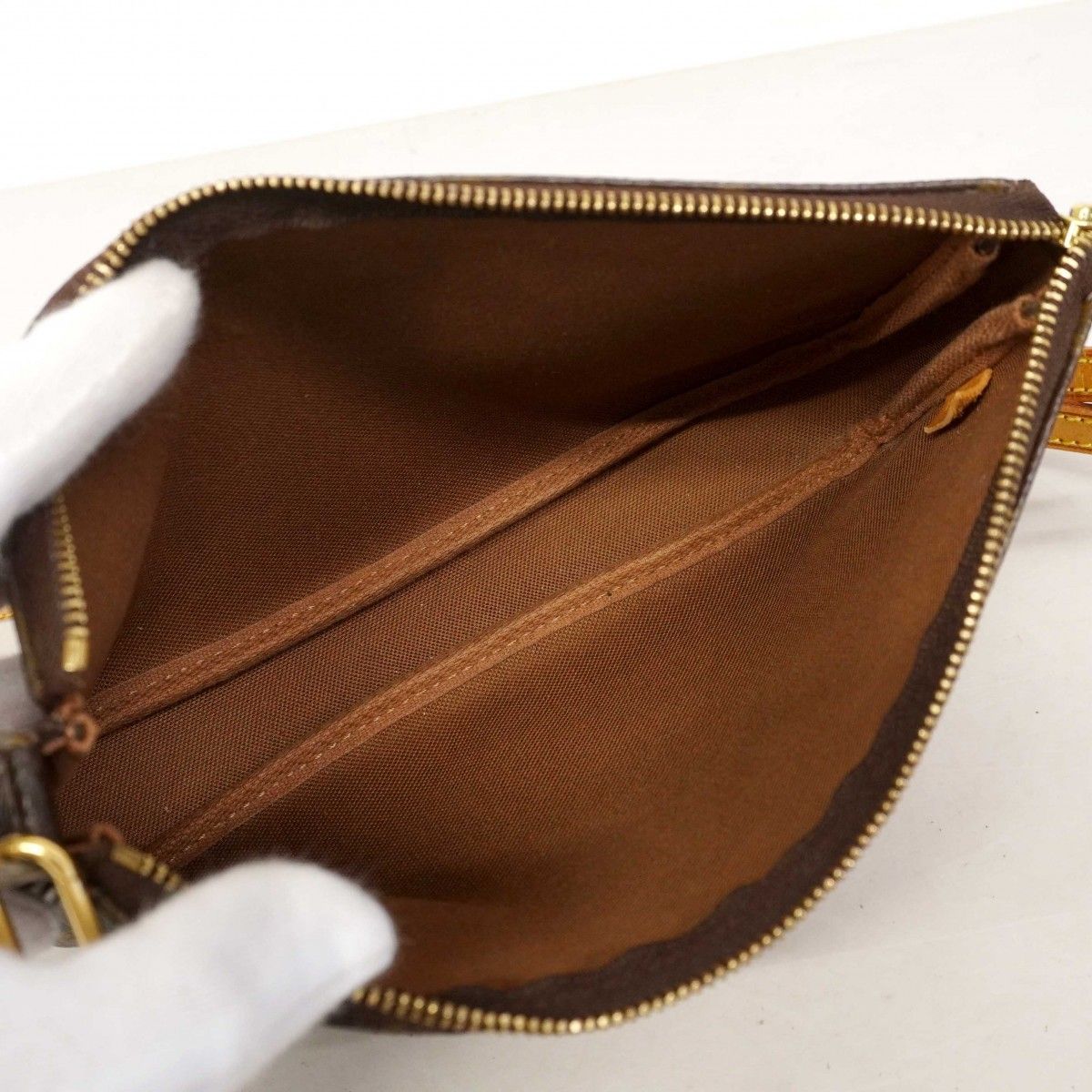 Louis Vuitton Pouch Monogram Pochette Brown