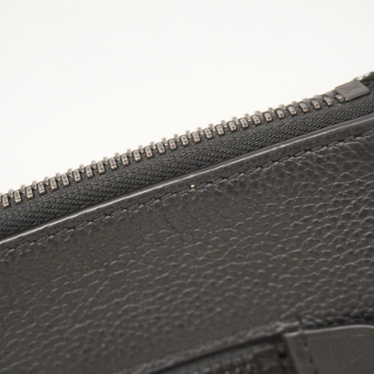 Louis Vuitton Clutch Aerogram Pochette iPad Noir