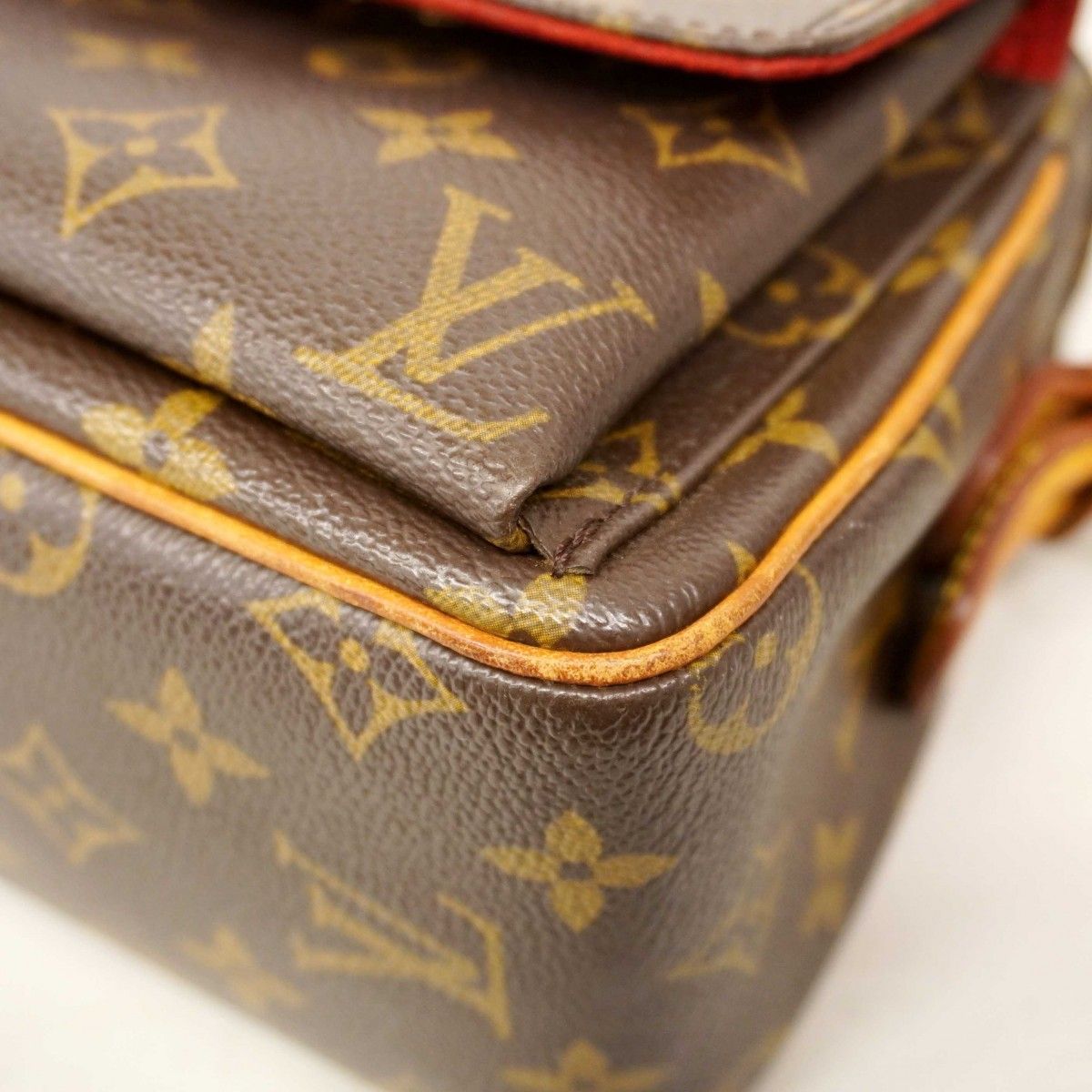 Louis Vuitton Shoulder Bag Monogram Viva Cite MM Brown