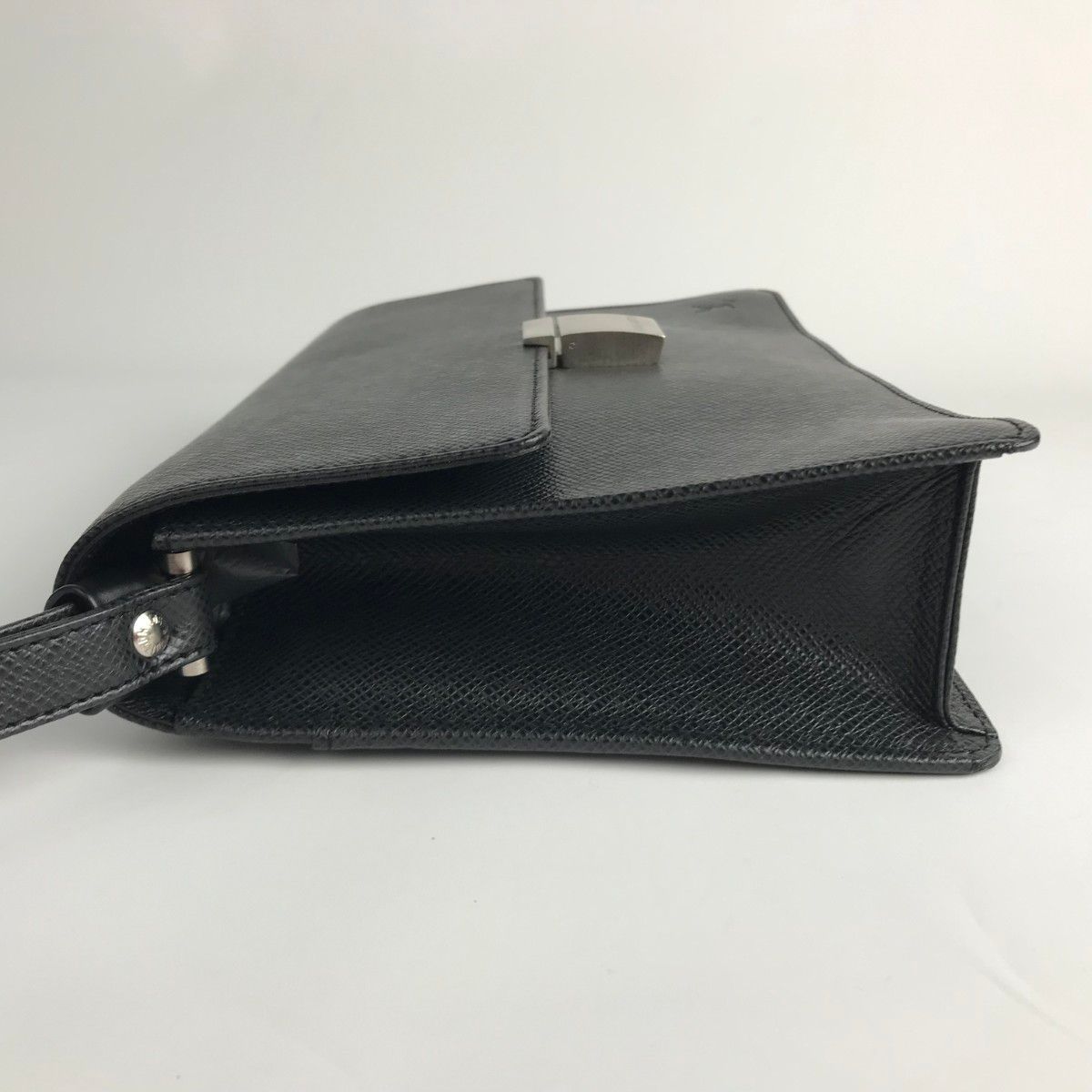 Louis Vuitton Second Bag Selenga Taiga Line Black
