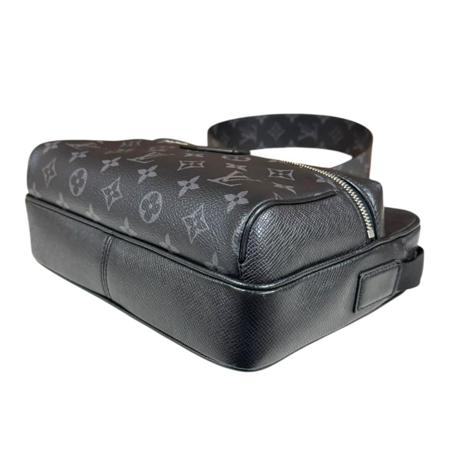 Louis Vuitton Outdoor Messenger PM Taigarama Shoulder Bag Taiga Leather Black