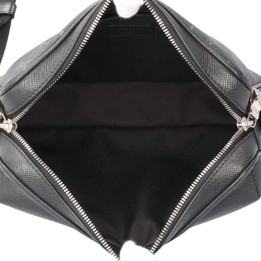 Louis Vuitton Outdoor Messenger PM Taigarama Shoulder Bag Taiga Leather Black