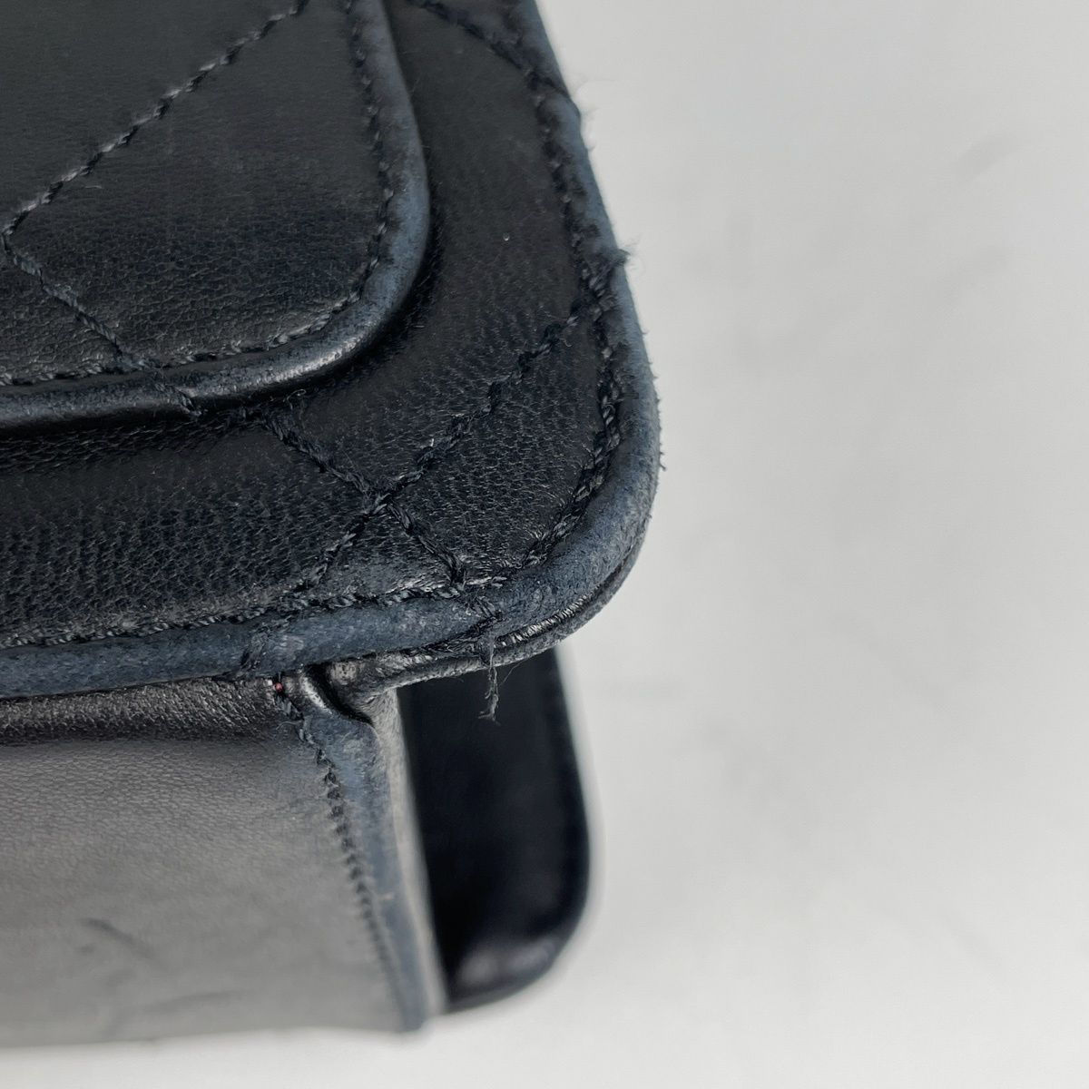 Chanel CC Logo Shoulder Bag Quilted Leather Black