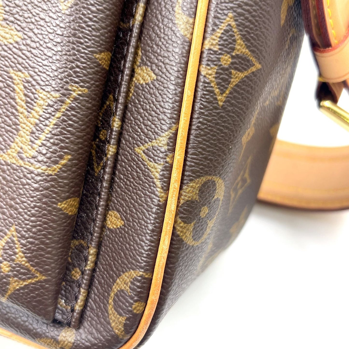 Louis Vuitton Viva Cite GM Monogram Leather Brown Shoulder Bag Gold