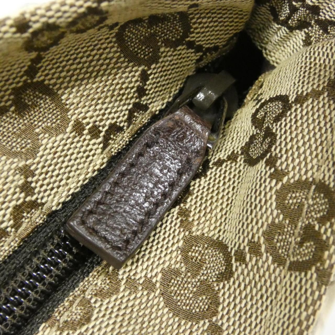 Gucci Vintage Bag Handbag Beige
