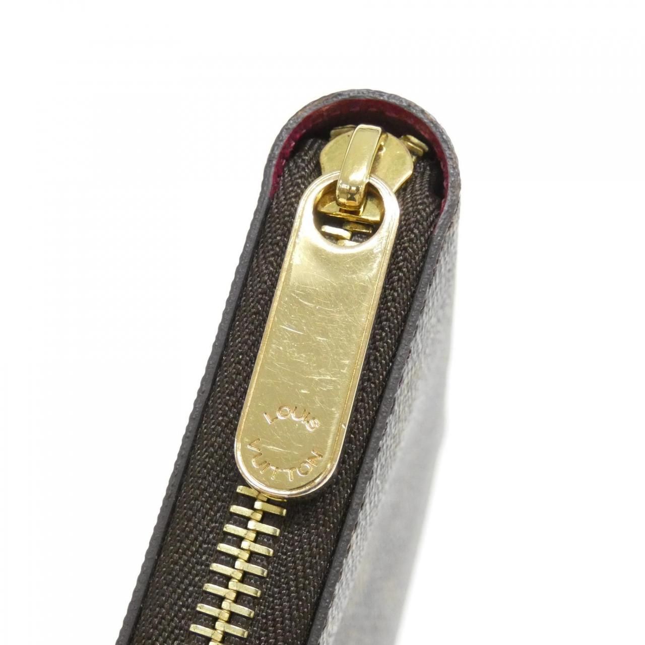 Louis Vuitton Monogram Zippy Wallet