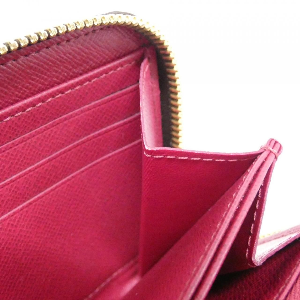 Louis Vuitton Monogram Zippy Wallet